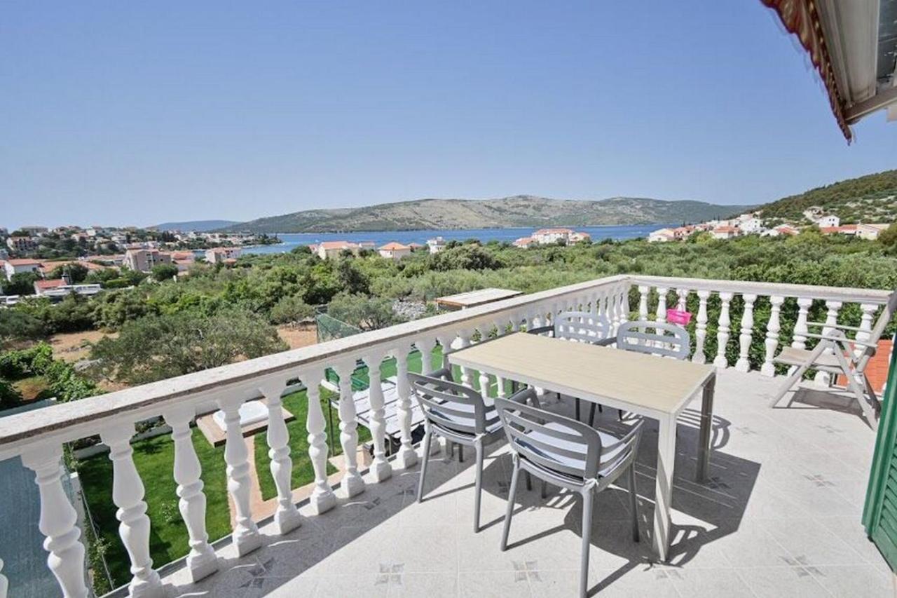Apartments Mirko Seget Vranjica Exterior photo